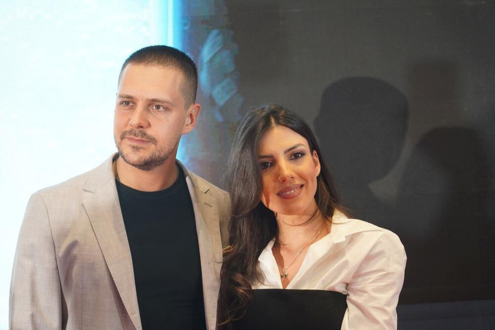 Miloš Biković i Ivana Malić postai su roditelji ovog januara